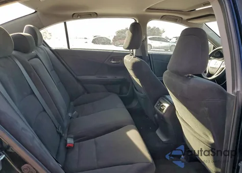 2015 Honda Accord Ex z USA, uszkodzony, nr VIN 1HGCR2F73FA131916